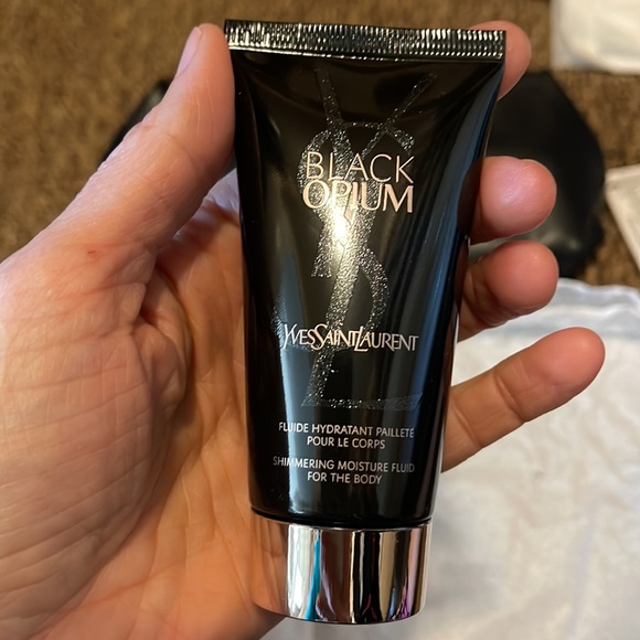 Ysl black opium - Picture 3 of 6